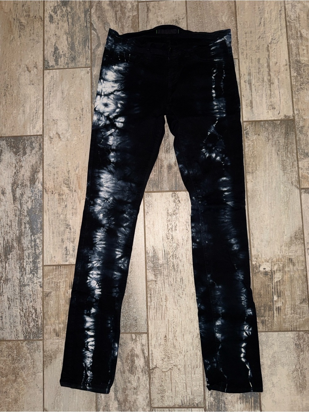 JBrand Women's Blue/Black & White Tie-Dye Jeans - Slim Fit